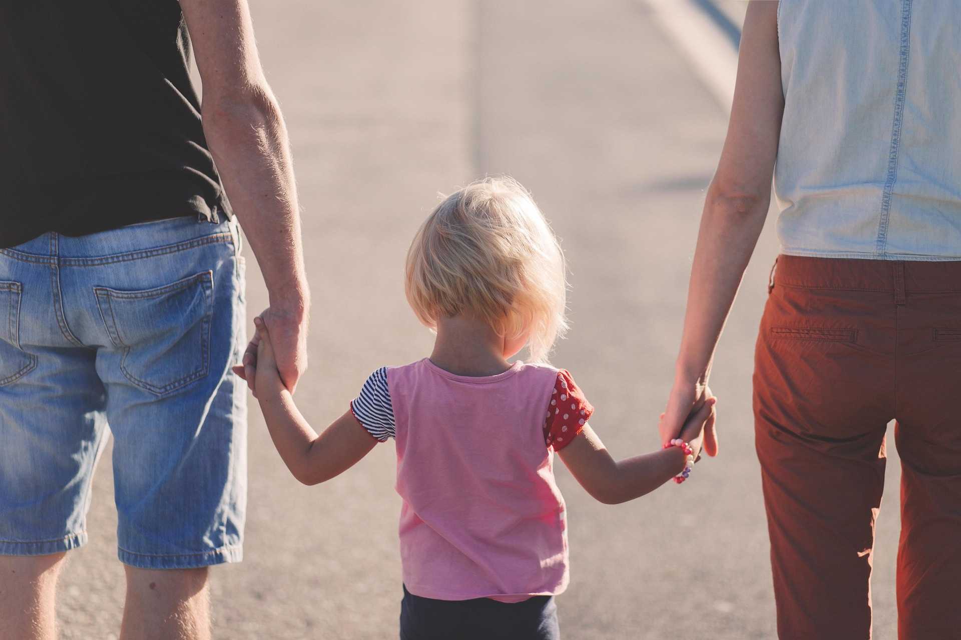 How To Be A Calm Mother: Peaceful Parenting Strategies