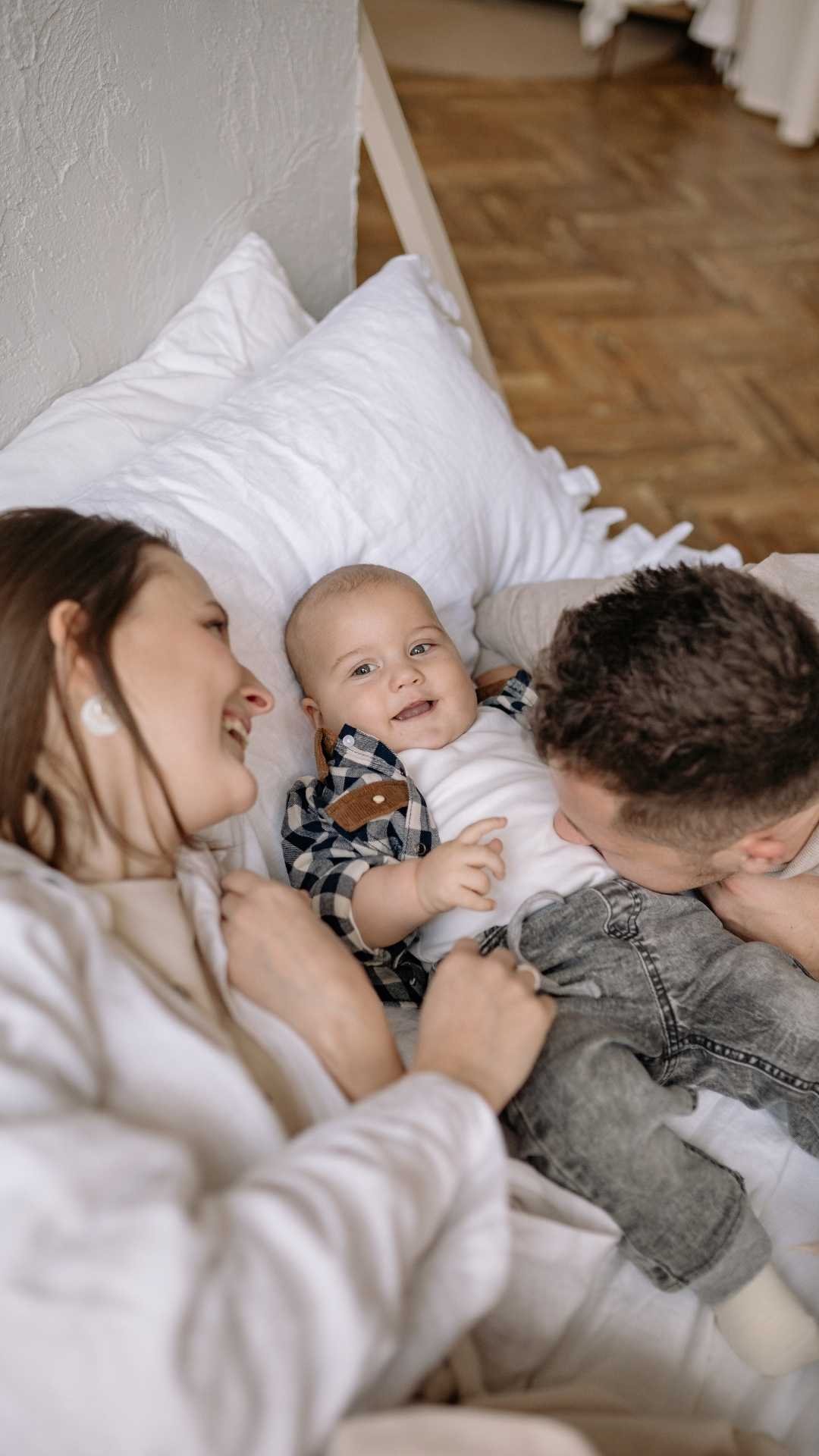 Memories to Capture: A Newborn Photo Checklist for Parents