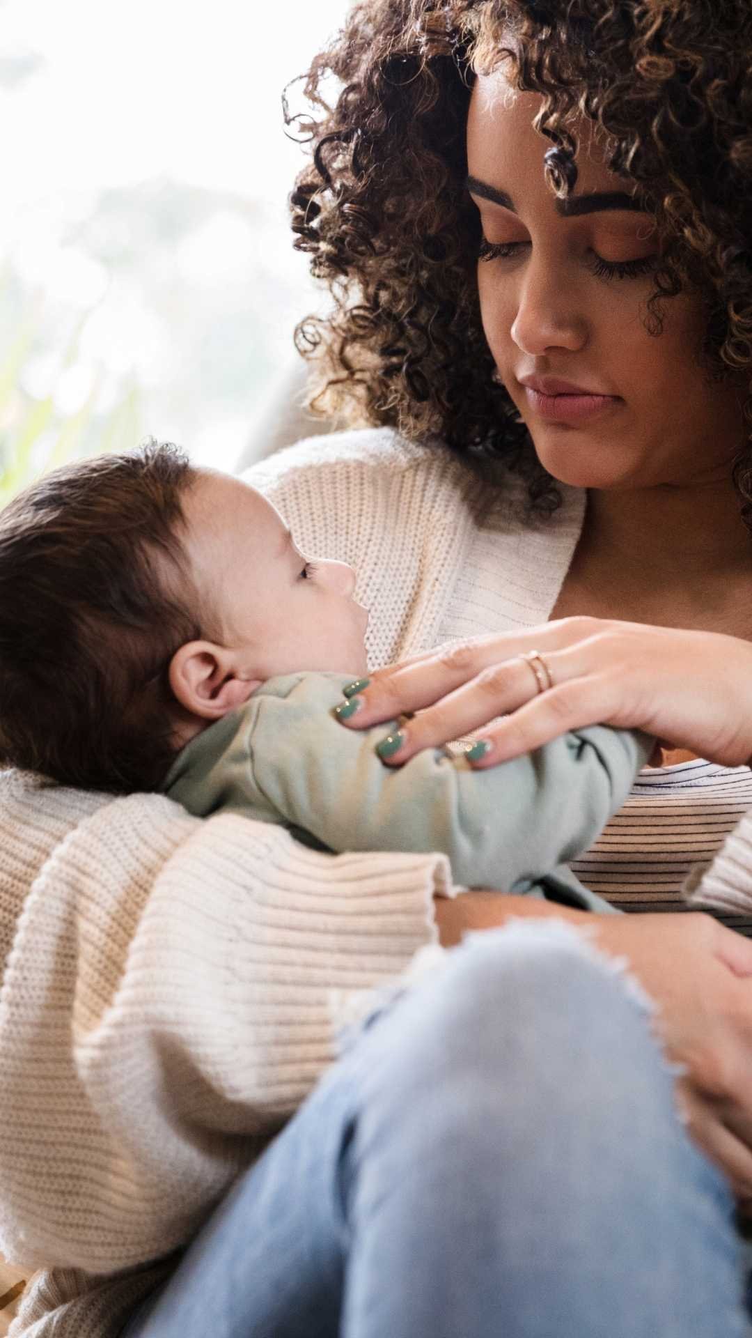 New Mom Starter Guide: Your First 30 Days With a Newborn Explained